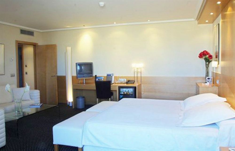 Silken Alfonso X Hotel Ciudad Real Exterior photo